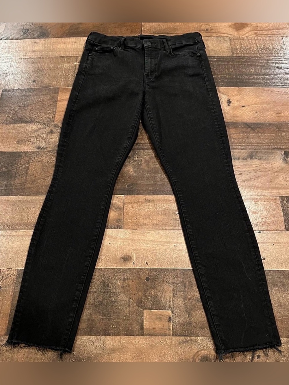 MOTHER The Dooker Ankle Fray Jeans in Black